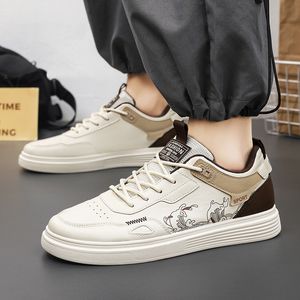 Män casual skor andas andas vita sneakers mode promenader tennisskor för manliga skridskor män designer vandring sko svart utomhus sport runnng snörning objekt h08