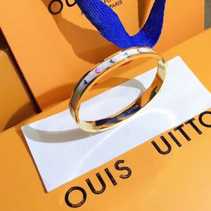 Europe America Fashion Style Bracelets Women Bangle Luxury Designer Jewelry 18K Gold Plated Stainless steel Wedding Lovers Gift Ba321c