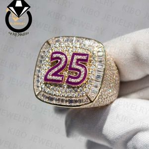 Benutzerdefinierter leuchtender Charakter Iced Out Jugendsport Baseball Fußball 10K Solid Gold Championship Moissanit Diamant Hip Hop Herren Ring