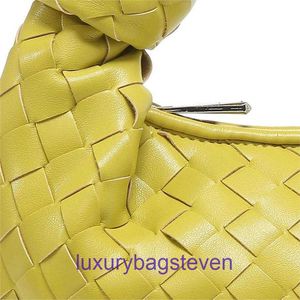 Designer Bottgs's Vents's Jodie Tote bags for women online store Cowhorn Bag Year Autumn and Winter Womens New Fashionable Hand Woven One Shou With Real logo