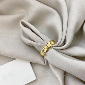 Anello di design da donna placcato argento gioielli designer anello anello di fidanzamento all'ingrosso lettere classiche ornamento in metallo regalo di anniversario di alta qualità zl171 F4