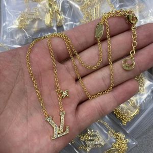 Never Fading 18K Gold Plated Luxury Brand Designer Pendants Necklaces Stainless Steel Double Letter Choker Pendant Necklace Beads Chain Jewelry Accessories VN127