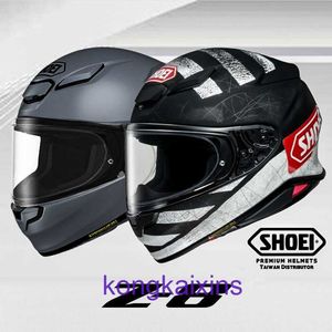 Casco di moto di alta fascia di Shoei per il casco Shoei di alta qualità Z8 aggiornato uomini e donne per la personalità del motociclista Cavaliere Cavo di motocicletta 1: 1 Qualità originale