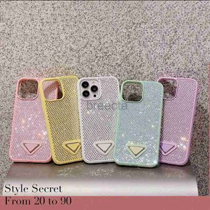 Mobiltelefonfodral lyxiga bling glitterfodral för iPhone 15 14 pro max case modedesigner strass diamant täckning i 13 promax 12 11 triangel 240304