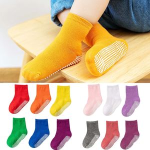 6 Parslot Spring Autumn Kids Anti-Slip Socks Solidny kolor Miękki oddychany bawełniany bawełniany skarpetki dla chłopców Dziewczęta Trampolina Skarpetki 240226