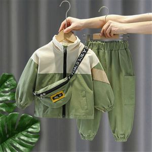 2024 Neue Kindermode und hübscher Anzug Zauberfarbe Mädchen und Jungen Frühlingssportkleidung Flut Zweiteiliges Set mit einer Tasche