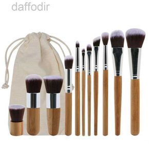 Makeup Brushes 11st Bamboo Makeup Borstes Set With tygpåse Face Foundation Brush Powder Blusher Eye Shadow Brush Set 240308