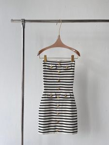 Milan Pist Elbisesi 2024 Çizgili Baskı Çöp Boyun Düğmeleri Kolsuz İnce Uzun Elbiseler Tatil Vestidos De Festa 30811