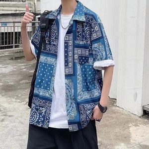 Męskie koszule Summer Turn-Down Flash Fashion Half Sange Man High Street Lose Butting Button Cardigan Y2K All-Match Tops