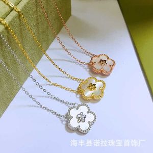 Colar VanCF Luxo Diamante Ágata 18k Ouro V Golden Family Branco Fritillaria Plum Blossom Colar Engrossado com Ouro Rosa Lucky Four Leaf Grass Corrente Feminina