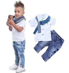 Vestiti del neonato Casual TShirtScarfJeans 3pc Abbigliamento per bambini Set Estate Bambino Costume per bambini Per ragazzi Vestiti per bambini1763051