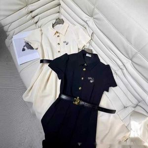 Designer 24 -årig Springsummer New Letter Brodery+Belt Elegant pendling kortärmad klänning IC9T