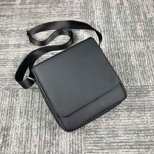 Kod 1254 belagd pvc män messenger väska mode man axel affärsväska manlig herr casual enkla crossbody väskor vattentät280c