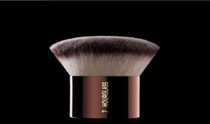 Echte Qualität Hourglass No7 Rounded Kabuki Single Makeup Brush Rouge Setting Powder Finish Face Teint Cosmetic Brushes Fre9551309