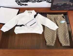 Moda menino crianças conjuntos bebê 2t9t vende camisa de outono camisola com capuz jaqueta casaco esportes ternos com capuz t shirts3925189