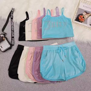 Sommer-Damen-Zweiteiler-Anzug, Camisole-Oberteil mit Raute und Shorts-Set. Saftiges Sommer-Damen-Set