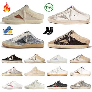 2024 Top-Qualität mit niedrigem Glitzer, Sabot, goldene Slider für Männer und Frauen, Super Stars Do Old-Hausschuhe, Goldenstars Designer-Pelz-Slides, Loafer, Luxus-Casual-Sandalen mit Plattform