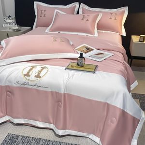 Top Skin-Friendly Comfortable Washed Silk Embroidery Summer Quilt Summer Air Conditioning Duvet Summer Quilt