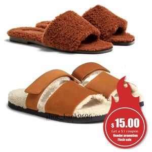 1: 1 sandały designerskie chypre gladiator kapcie puszyste womans męskie slajdy wełna wełna Oran Slipper Fall Winter Flip Flip Sliders Fur Fleat Sandtal Buty Białe