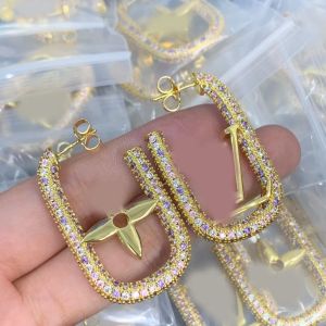 Lüks Altın Gümüş Kristal Mektup Kulak Damla Küpeler Marka Tasarımcısı Kadın Kız Zarif Kulak Saplama Küpe Titanyum Çelik Takı Moda Aksesuarları Kutu Hediyeleri