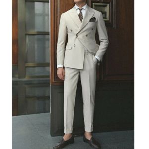 Anzüge 2023 Herrenanzüge doppelte Breast -Beige -Anzug für Man Peak Revers Blazer Jacke Hose 2 Stück formelles Kostüm Homme Anzüge gutaussehend