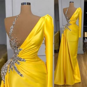 Yellow One Long Sleeve Prom Dresses Sexy Illusion Beading Chic Party Dress Long vestidos Zipper Back Evening Gowns