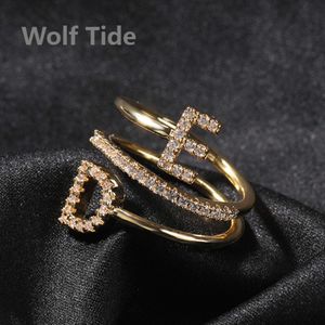 Zircônia cúbica brilhante de alta qualidade personalizada com 2 letras anéis de punho aberto ajustável hip hop DIY anel personalizado cheio de diamante joias de pedra Cz para homens mulheres joias de casamento