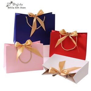 Geschenktüte Gold Geschenkbox für Kleidung Bücher Verpackung Goldgriff Papierbox Taschen Kraftpapier Geschenktüte mit Griffen Dezember 240304