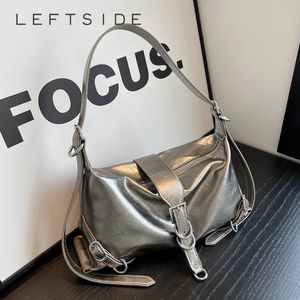 Leftside prata couro crossbody sacos para mulheres de luxo y2k coreano moda axilas bolsa ombro feminino axila bolsas 240226