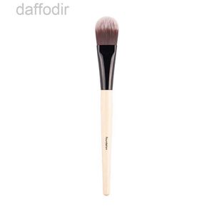 Makeup Brushes BB FOUNDATION BRUSH - Quality Cosmetiics Makeup Brushes Blender - Wood Handle 240308