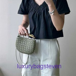Top Quality Bottgs's Vents's sardine Designer Women Purse Genuine Leather Handbags Small crowd mini bag real cowhide woven small metal handleb with real logo IQTD