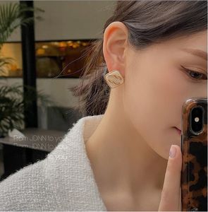 20style Simple Fashion Luxury Designer Brand Letter Stud Earring For Charm Women Letters Studs Retro Earrings Wedding Party Jewerlry High Quality