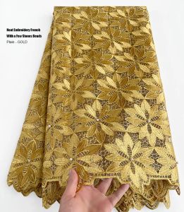 Klänningar vanligt guld franska spetsar för män och kvinnor högkvalitativa broderier afrikanska par tyll mesh tyg traditionellt plagg