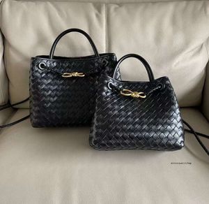 デザイナーバッグThe Tote Andiamo Weave Hop Bファミリーショルダークロスボディバックルサイン女性ハンドバッグファッション大規模なショッピング55