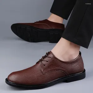 Casual Shoes Designer Marka czarna prawdziwa skóra do męskiej jazdy koronkową firmą Oxfords Office Formal ręcznie robiony