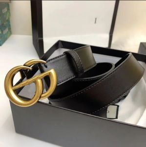 Fashion Classic Men Designers Belts Womens Mens Casual Letter Smooth Buck Belt Bredd 2,0 cm 2,8 cm 3,4 cm 3,8 cm med Box AAAAA1