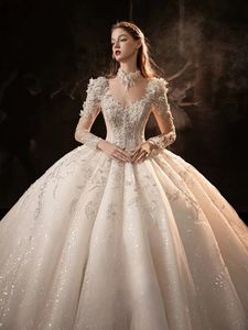 Abito da sposa principessa A Line 2024 Collo a cuore Applicazioni in pizzo Sweep Train Abiti da sposa taglie forti Custom Made A Line Arabo Dubai pizzo di lusso Abiti da sposa