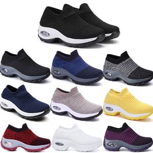 Tamanho Grande Homens Mulheres Sapatos Amortecidos Flying Woven Sports Shoes Foot Covers Comércio Exterior Sapatos Casuais GAI Meias Sapatos Elegantes Versáteis 35-44 65 XJXJ