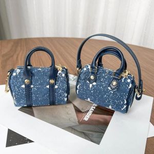 Limited Edition Embroidered Letter Key Wallets Luxury Designer Mini Denim Boston Bag Famous Brand Women Zipper Coin Purses Clutch 202I
