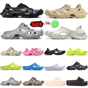 Designer sandaler 2024 pool glider lacu upp hd sandal trippel svart vit sandrosa gummi skum mögel tofflor chunky plattform klackar sommarmens kvinnaskor