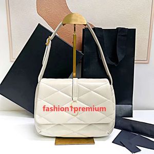 Kvinnor Mens Underarm Bag äkta le 57 axelväska hobo koppling klassiska totes mode lyxiga designers fyrkantiga väskor läder hängväska handväskor crossbody klaff plånbok