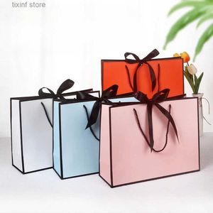 Present Wrap 10st/Lot High Quality Pretty Pink Gift Bag Present Box Prydnad Pajamas Black Handtag med bandpapperslåda Kraftförpackning T240309