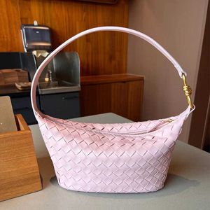 Singolo nuovo trendy da donna sudcoreano high-end in pelle intrecciata fatta a mano borsa sotto le ascelle spalla mezzaluna morbido bastone francese griglia diamantata