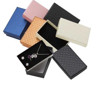 32pcsジュエリーボックス8x5cm宝石用ネックレスリングボックスマルチカラージュエリーパッケージギフトボックスイヤリングディスプレイブラックスポンジT2009232U