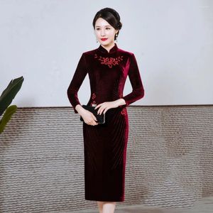 Ubrania etniczne kobiety qipao seksowne wykwintne hafty rozdzielone vestidos 3xl 4xl plus rozmiar aksamitne cheongsam tradycyjny retro klasyczny chiński