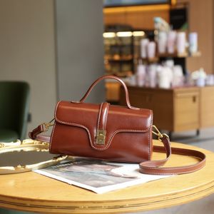 Damenmode-Ledertaschen, günstige Umhängetaschen, Metall-Haspe-Crossbody, glatte Echtlederklappen, großes Volumen