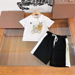 キッズデザイナーボーイズTシャツ格子縞のシャツセットガールズファッションセットキッズサマー半袖セット90cm-160cmB2