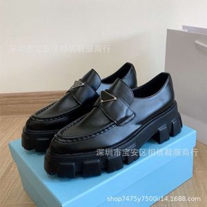 Designer Prads Shoes Prads p Family Pointed Leather Shoes with Thick Soles and Triangular Logo 2024 New British Style One Foot Pedal Gear Sole Loafers