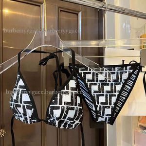 2024 Bikini estivo Swim Beach 2 costumi da bagno separati Abbigliamento firmato da donna Moda classica Bikini sexy con stampa di lettere