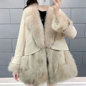 Leather Jacket Women's 2023 Winter New Mid Length Imitation Fox Fur Thickened Haining Coat Trend 274751